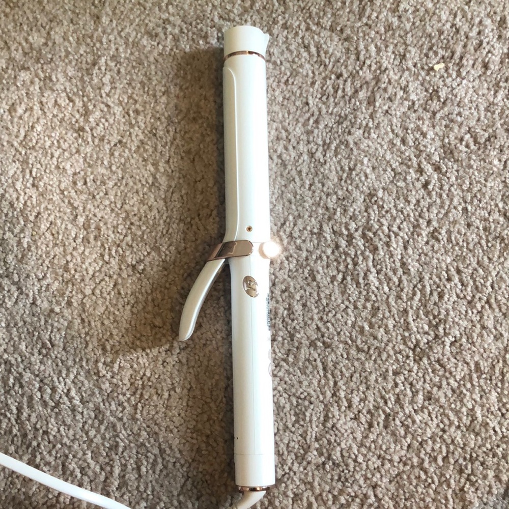 T3 Curling Iron (Singlepass curl) - 1.25